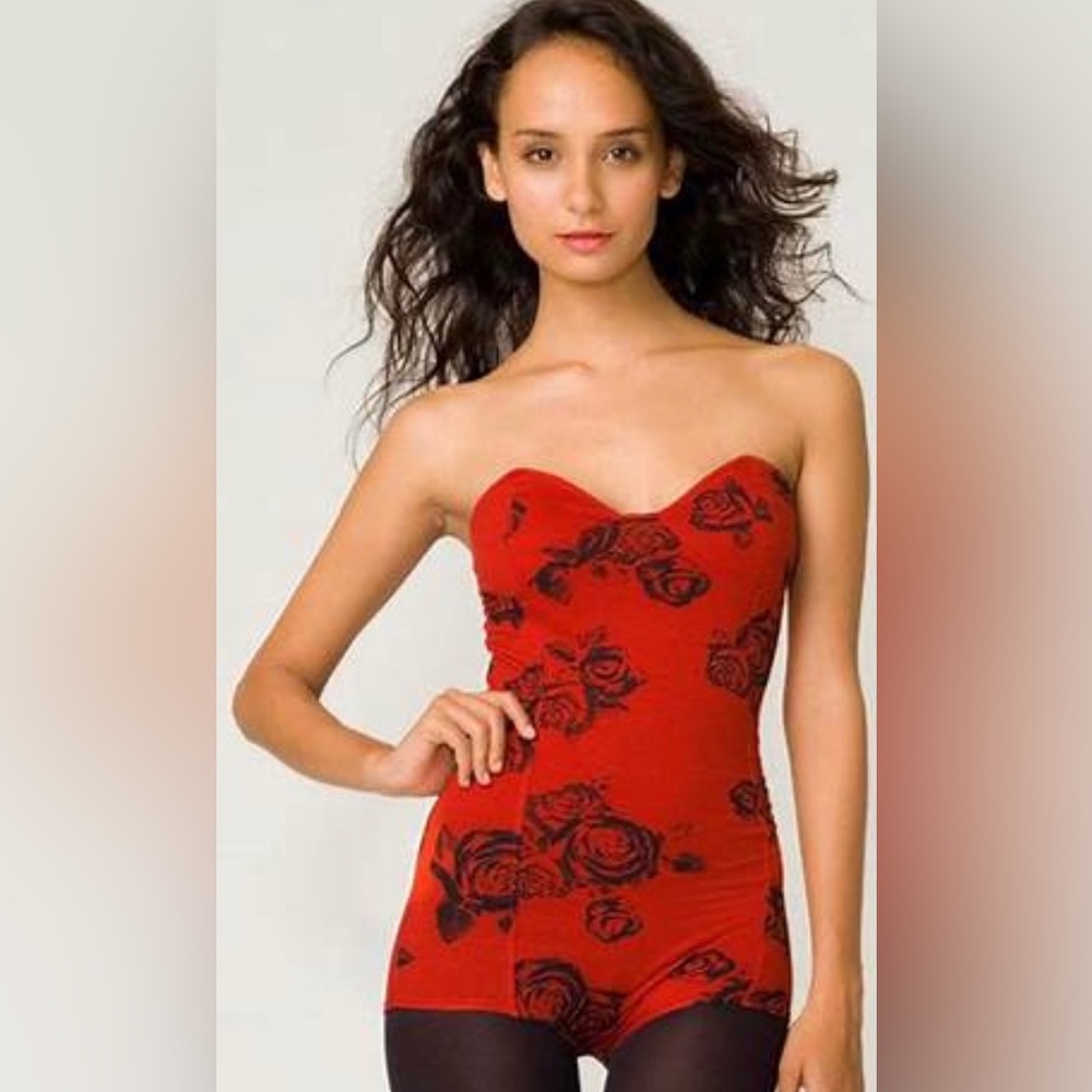 Motel Rocks Hillary Bodice in Rosa